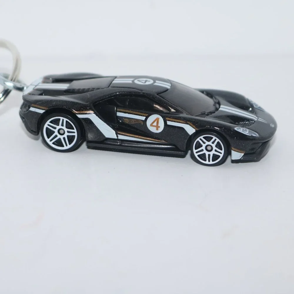 Hot Wheels Then & Now 2017 Ford GT CUSTOM keychain